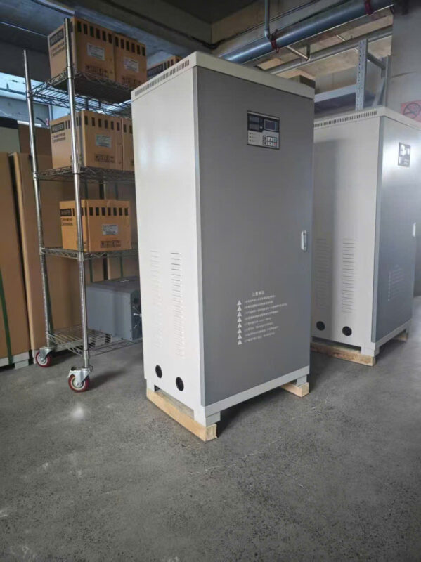 Tủ khởi động mềm là gì? Cấu tạo, nguyên lý, ứng dụng thực tế 2 Sản phẩm được ứng dụng cho nhiều loại máy móc khác nhau